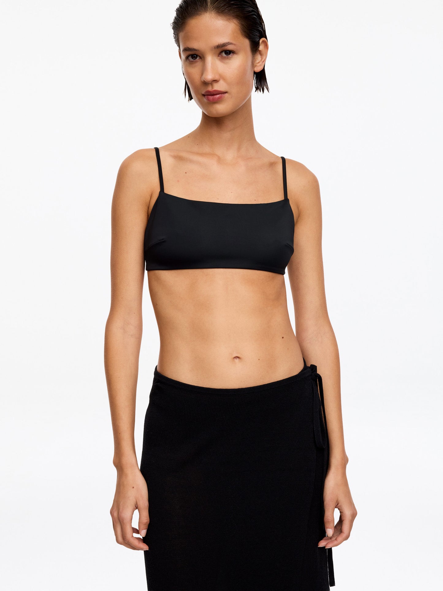 Sporty Bikini Top - Black - Image 5